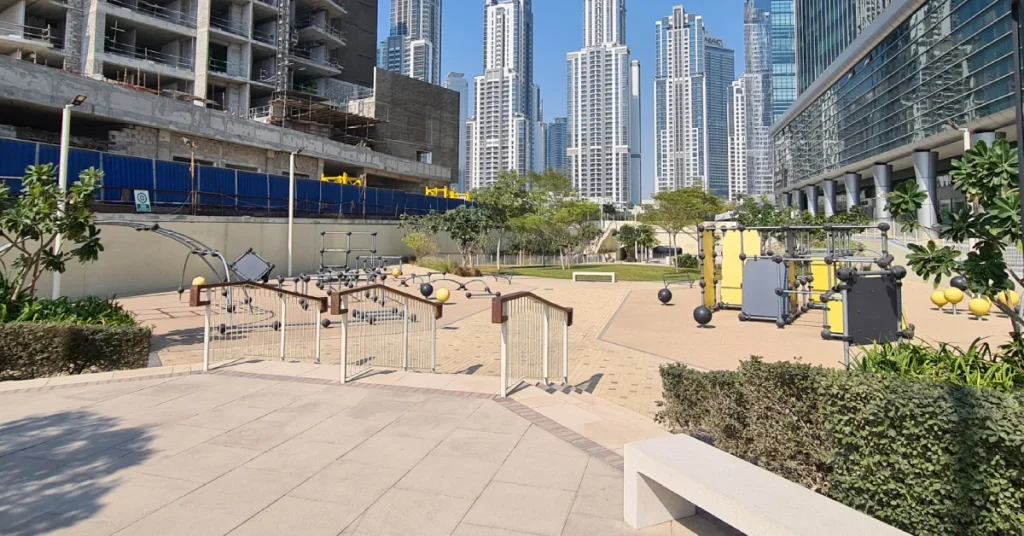 Business Bay Public Park arab1