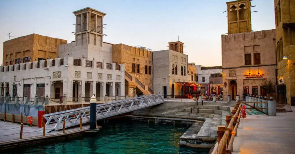 Explore Al Fahidi Historical Neighbourhood (Old Dubai) Arab1