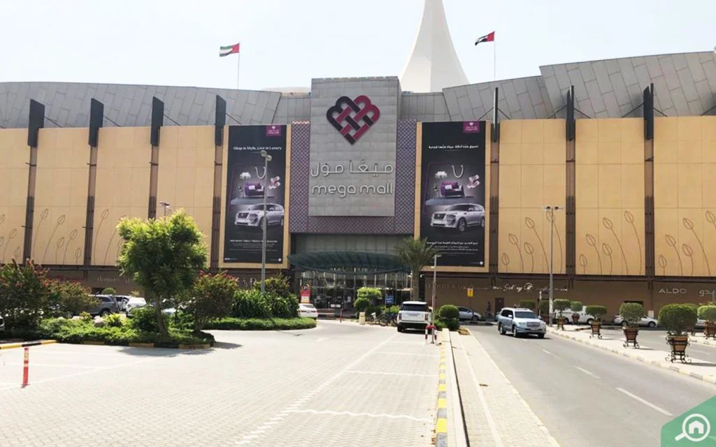 Mega Mall Street sharjah arab1