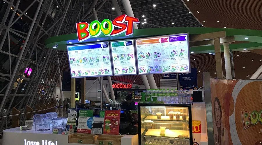 boost juice cafe dubai arab1